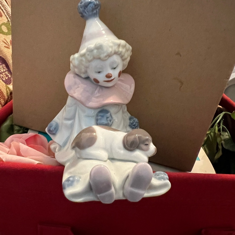 Lladro Clown Figurine with Puppy